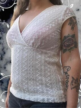 vtg y2k lace vneck top - rafaella, sz sm